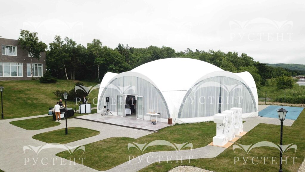 Примеры установленных арочных шатров