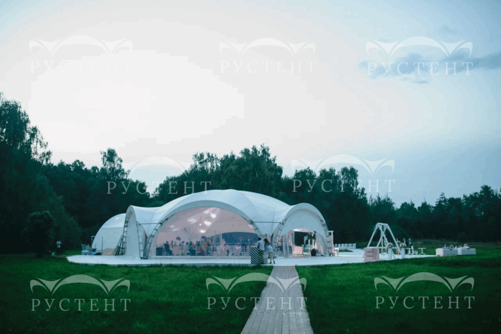 Примеры установленных гексагональных шатров