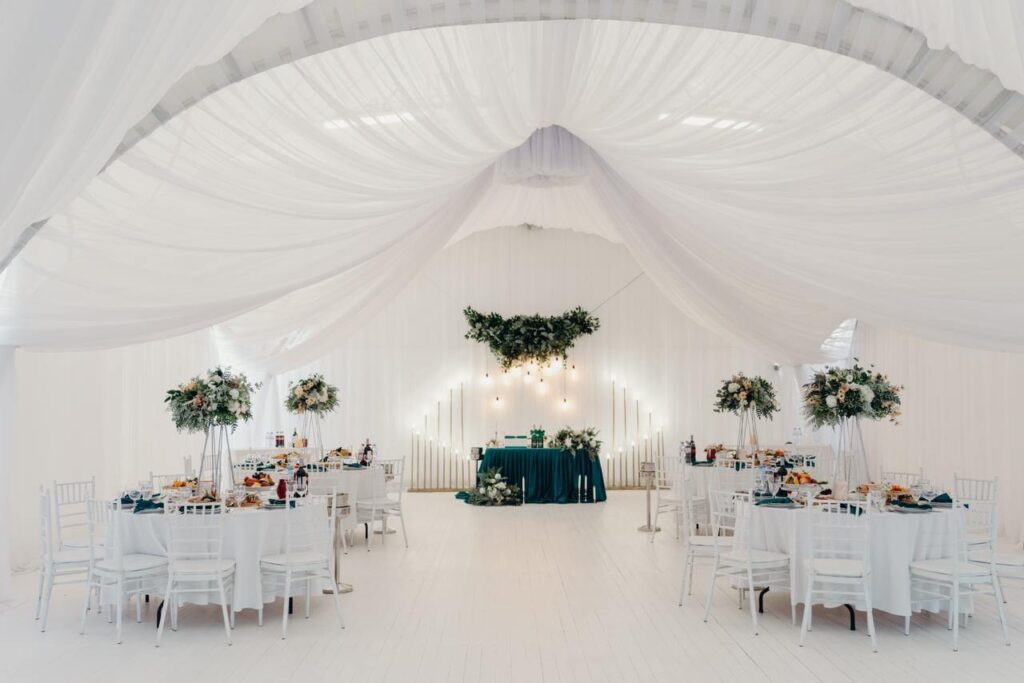 Декор и оснащения